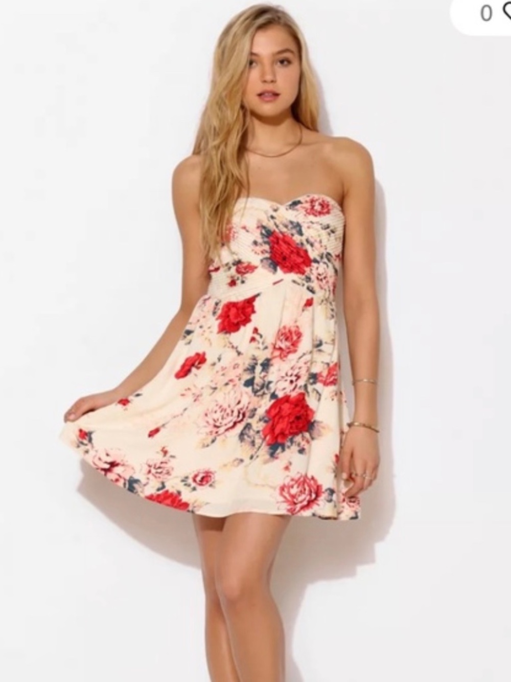 Kimchi Blue Urban Outfitters Floral Sweetheart Strapless Mini Dress Small